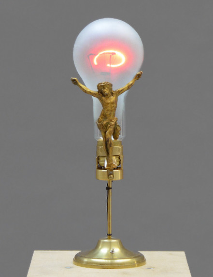 sculpture Christ, light bulb, laser - Peter Keene, art contemporain