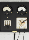 sculpture lumière, ampèremètre, voltmètre,diode, Peter Keene